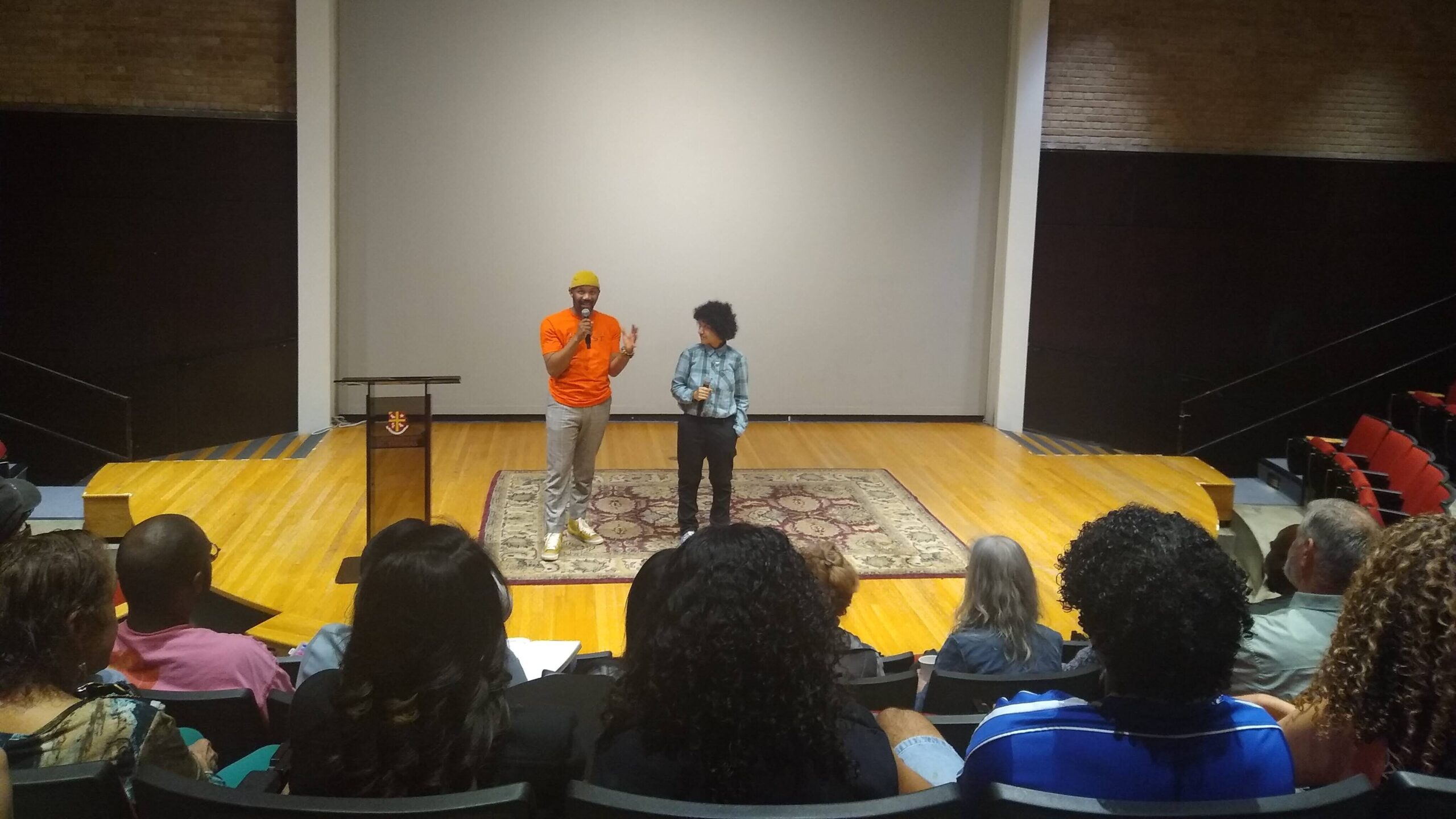 Outspoke Bean presenting youth poet, Zen